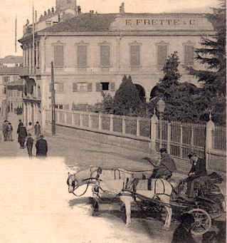 in piazza del Mercato